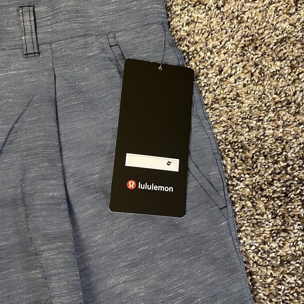 NEW Lululemon Pants Mens Size 33x31 Blue Linen Pleated Trouser Classic Fit Dress
